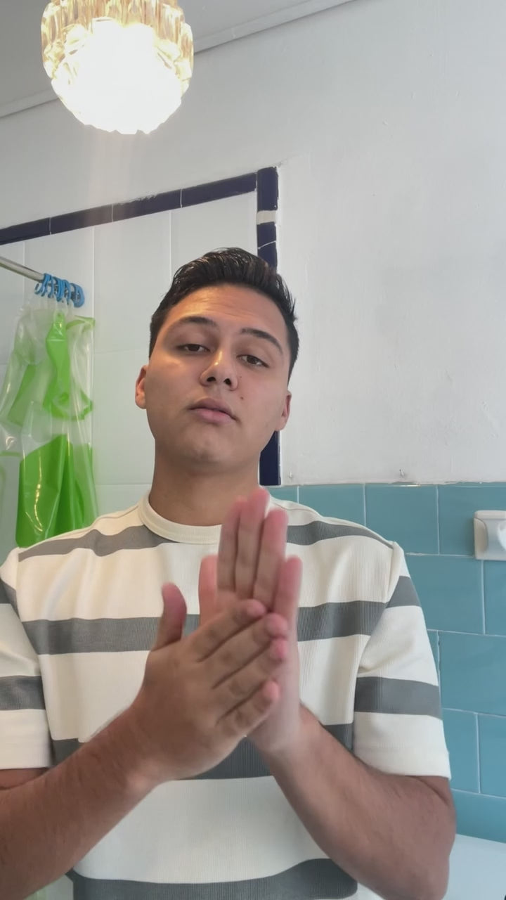 Cliente usando el producto